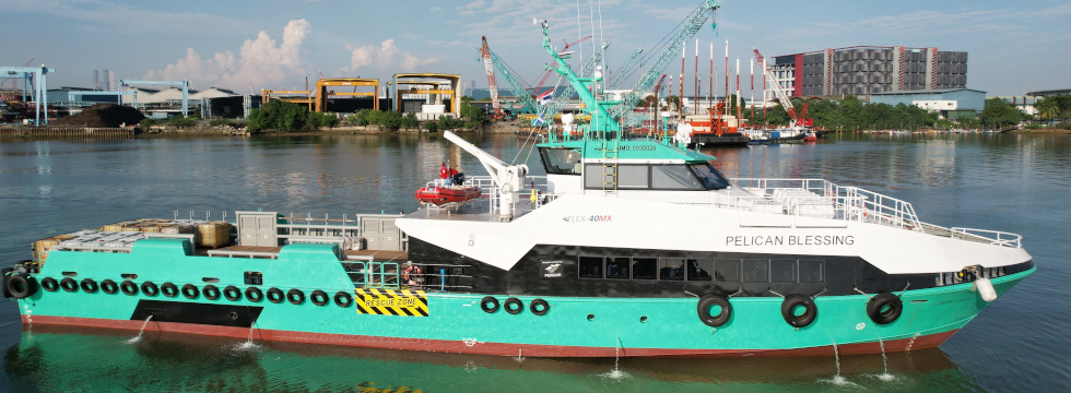 FLEX-40X Crewboats